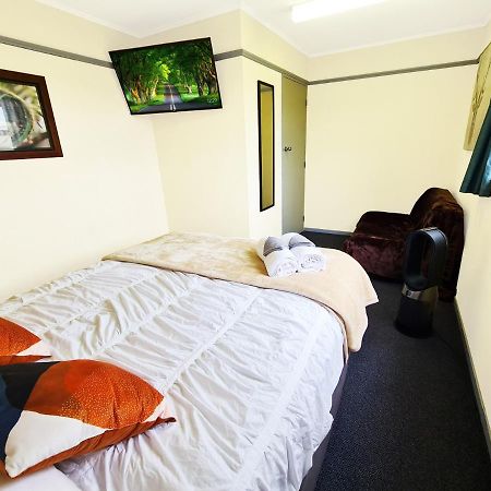 Rarakau Lodge Tuatapere Eksteriør bilde