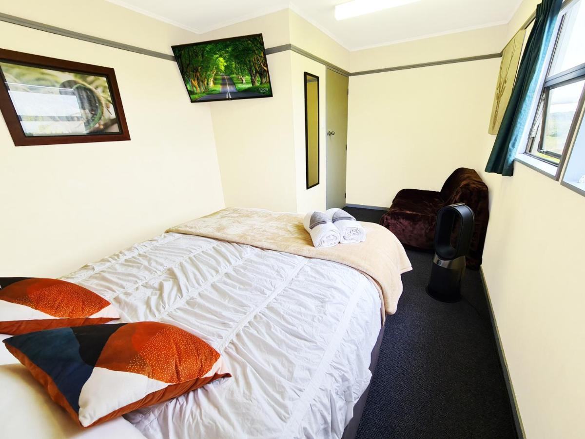 Rarakau Lodge Tuatapere Eksteriør bilde